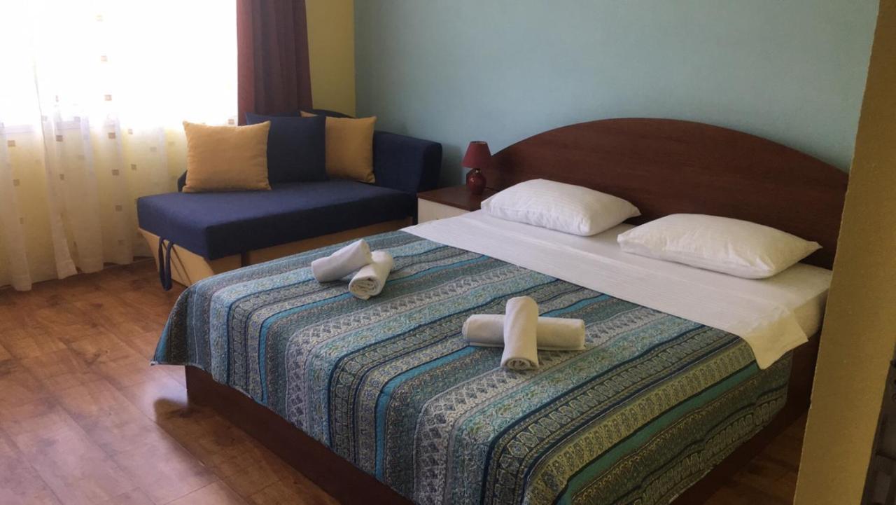Свети Кирил Лозенец Hotel ภายนอก รูปภาพ