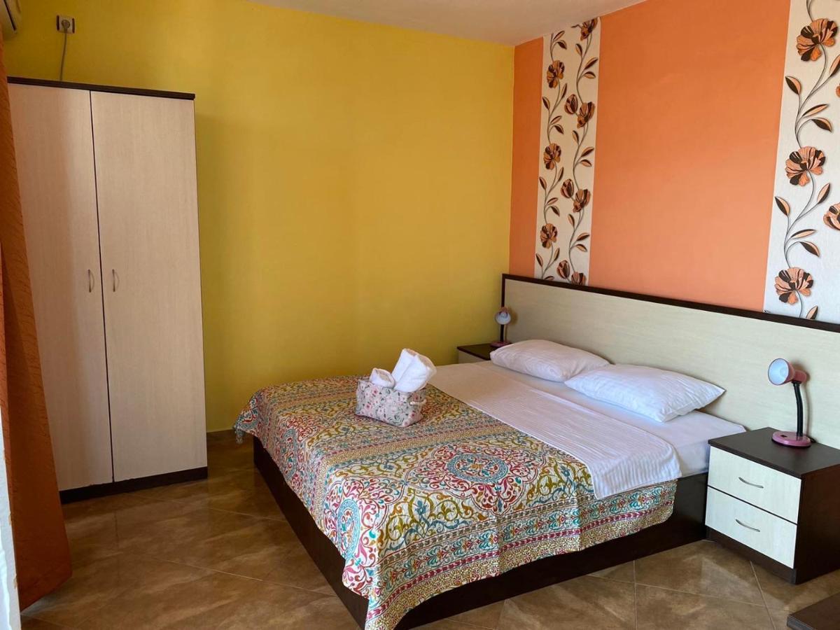Свети Кирил Лозенец Hotel ภายนอก รูปภาพ