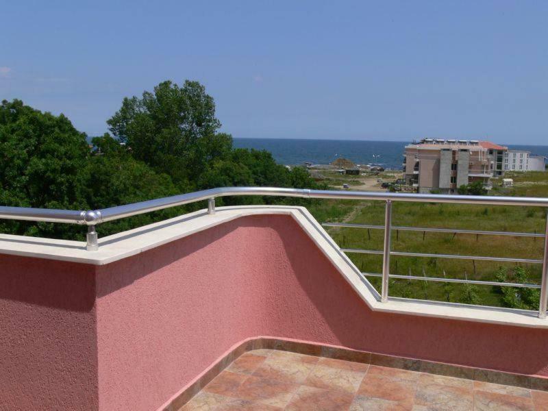 Свети Кирил Лозенец Hotel ภายนอก รูปภาพ
