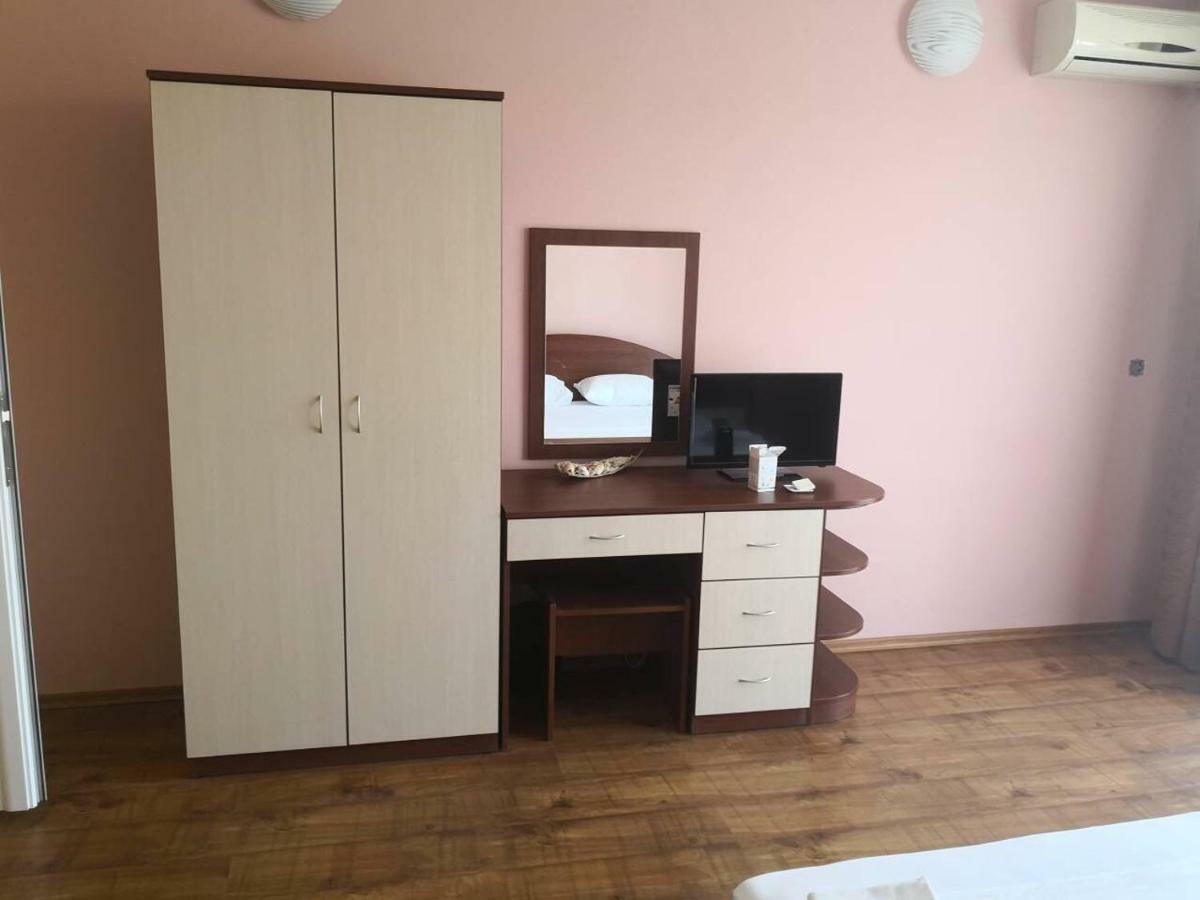 Свети Кирил Лозенец Hotel ภายนอก รูปภาพ